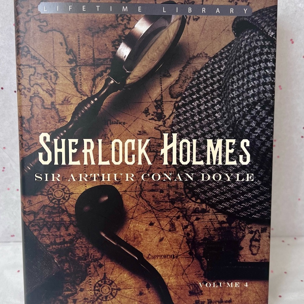 Sherlock Holmes Book by Sir Arthur Conan Doyle